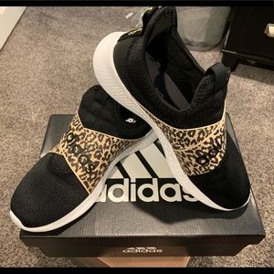 Slip on Adidas sneakers